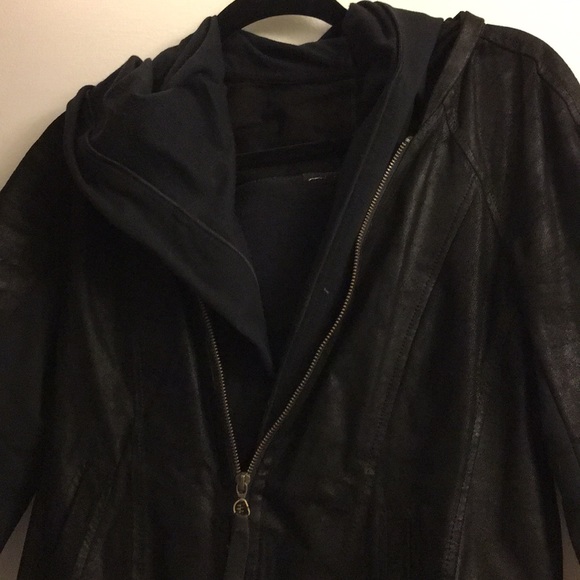 Goat leather jacket with attached cotton hoodie - Picture 4 of 6